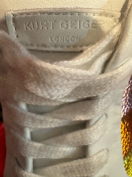 Kurt Geiger London—White/Rainbow Stripes Sneakers—Marked Sz 5–really a 6.5-7.5 - Picture 6 of 13